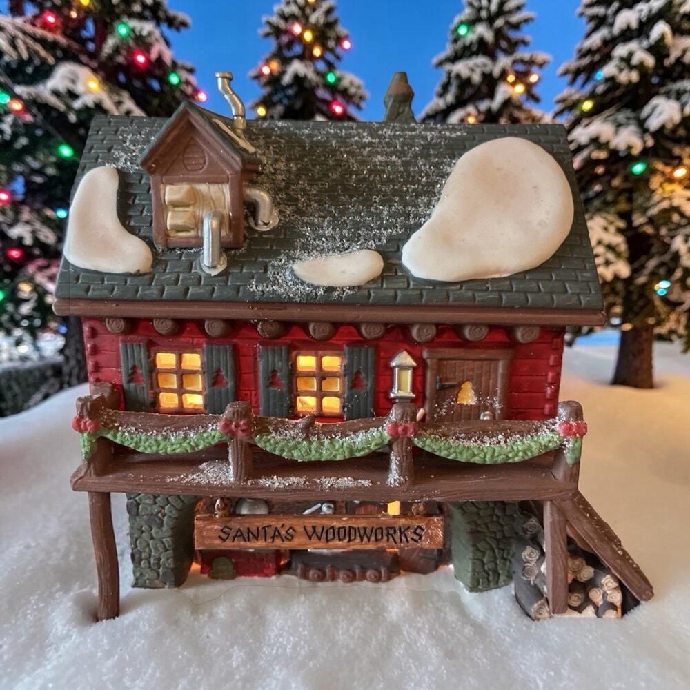 Vintage 1993 Dept 56 North Pole Series “SANTA’S WOODWORKS” New Boxed Lighted